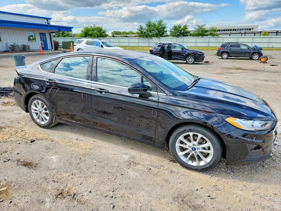 2020 FORD FUSION SE 4