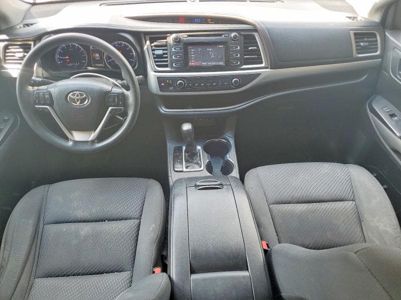 2019 TOYOTA HIGHLANDER LE 8