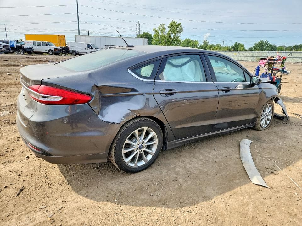 2017 FORD FUSION SE 3