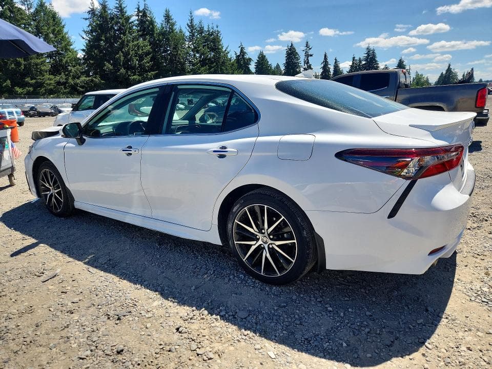 2024 TOYOTA CAMRY HYBRID SE 2