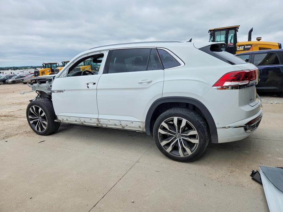 2020 VOLKSWAGEN ATLAS CROSS SPORT SEL PREMIUM R-LINE 2