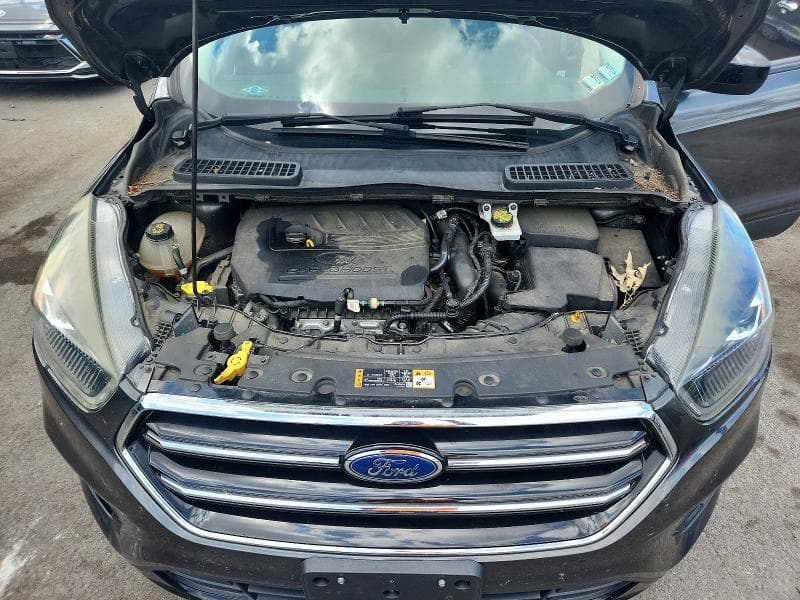 2018 FORD ESCAPE SE 11
