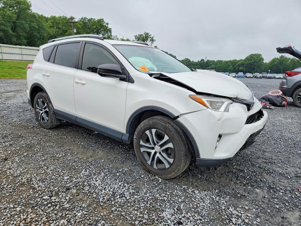 2018 TOYOTA RAV4 LE 4