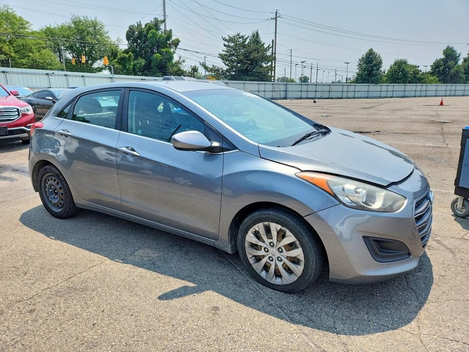 2017 HYUNDAI ELANTRA GT BASE 4