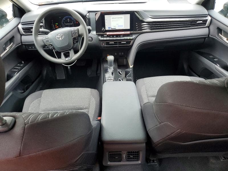 2026 TOYOTA CAMRY LE 8