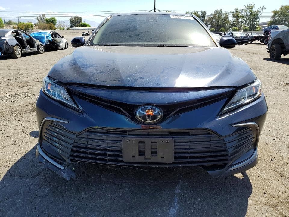 2021 TOYOTA CAMRY LE 5