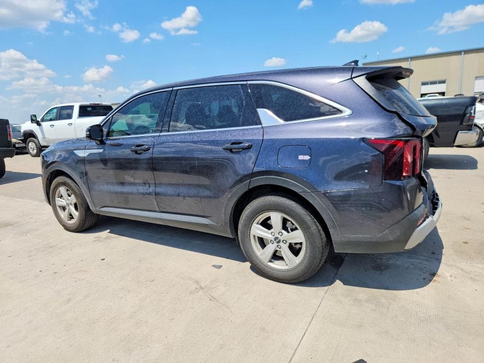 2025 KIA SORENTO LX 2