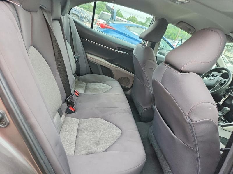 2020 TOYOTA CAMRY LE 10
