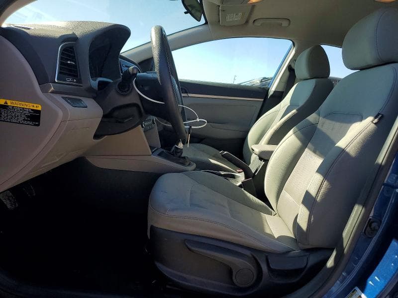 2017 HYUNDAI ELANTRA SE 7