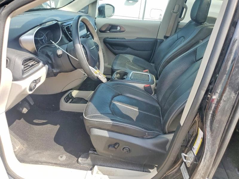 2017 CHRYSLER PACIFICA LIMITED 7