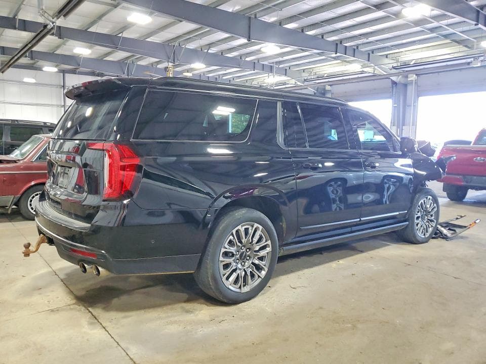 2024 GMC YUKON XL DENALI ULTIMATE 3