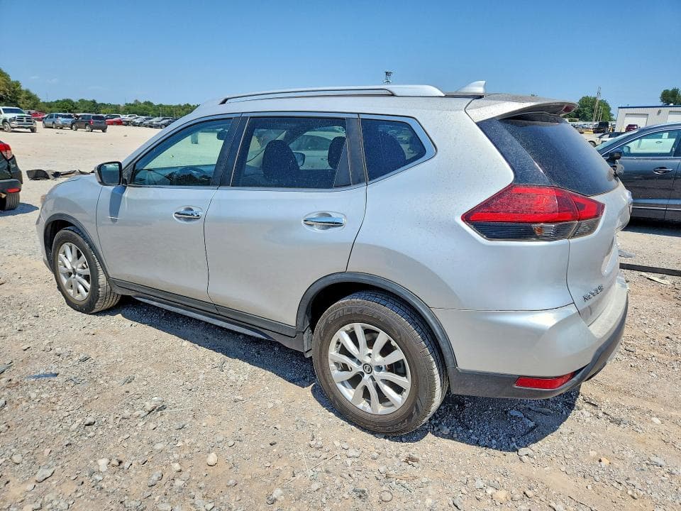 2017 NISSAN ROGUE SV 2