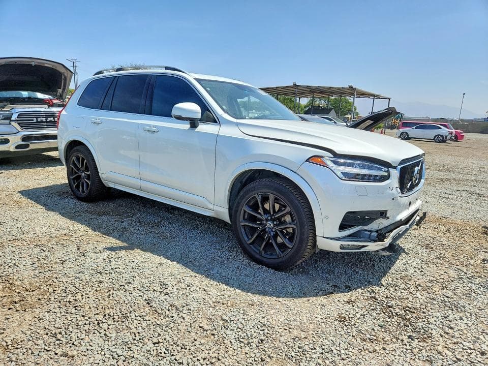 2018 VOLVO XC90 T6 4