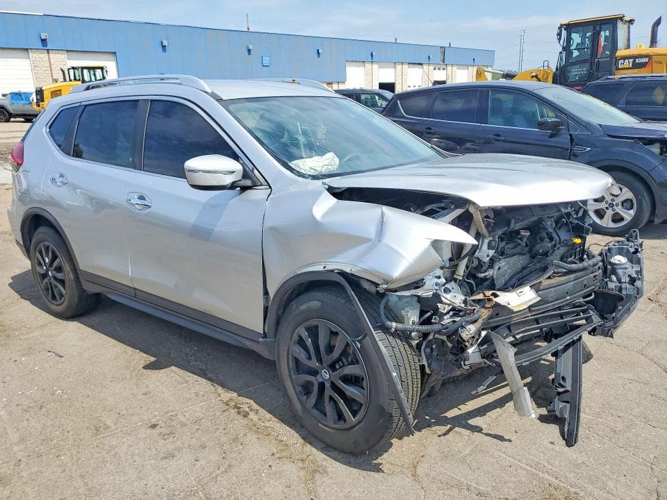 2017 NISSAN ROGUE SV 4