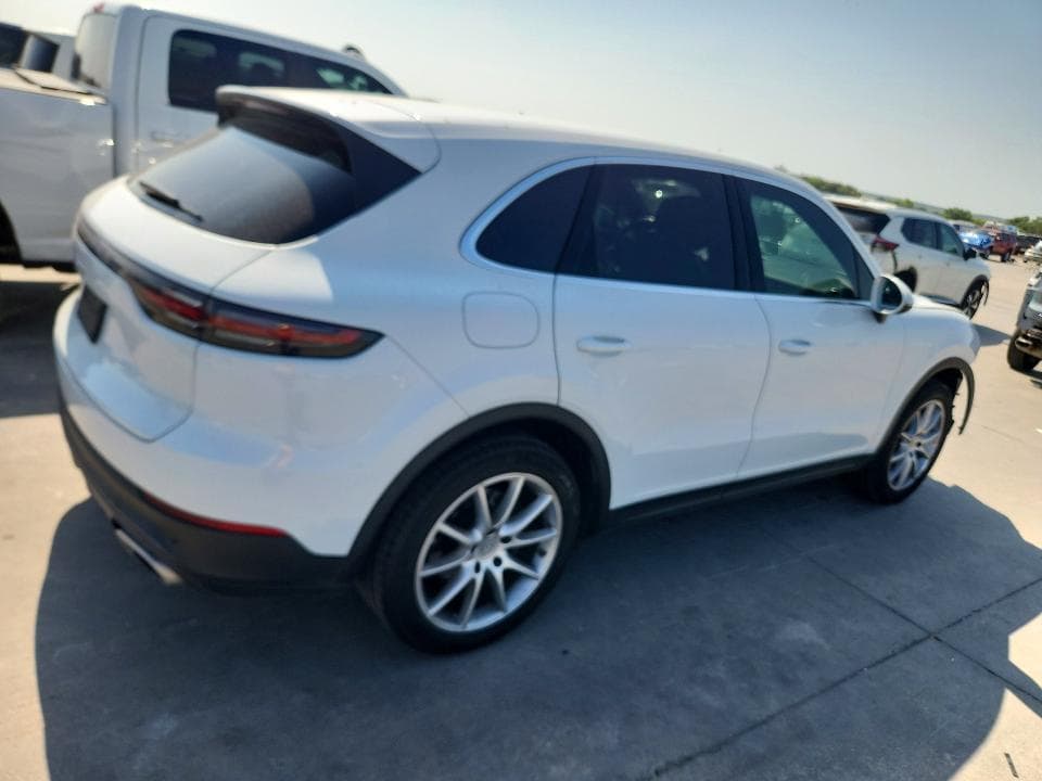 2022 PORSCHE CAYENNE 3