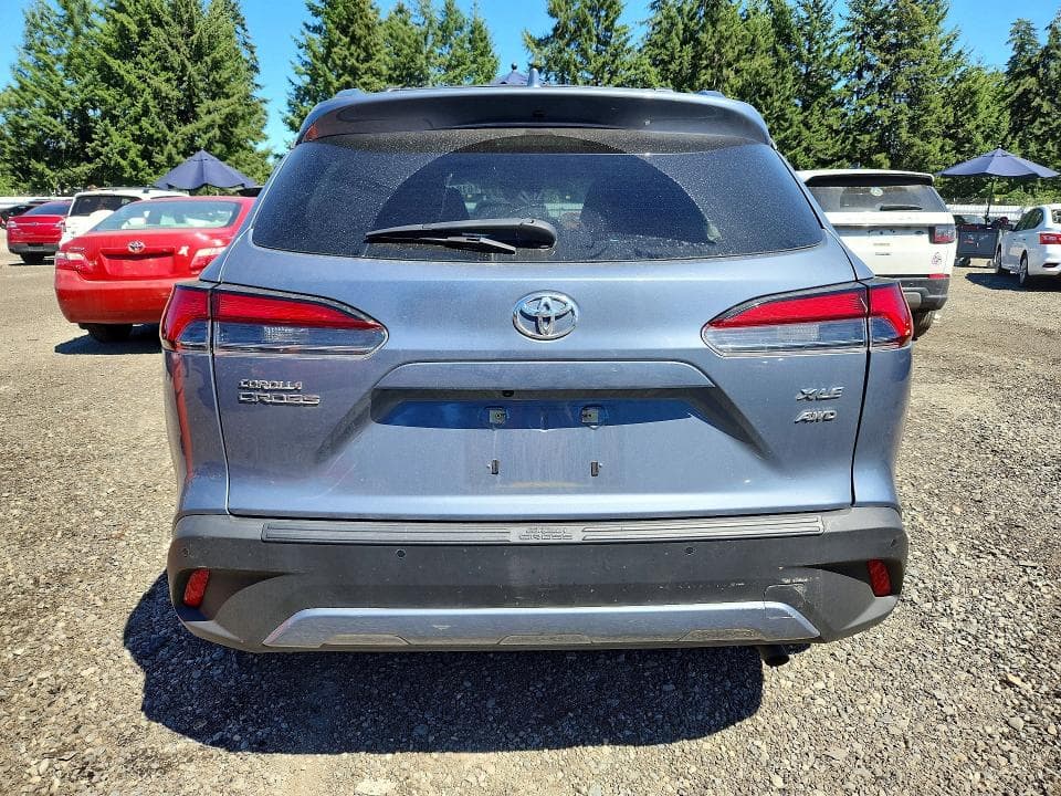 2024 TOYOTA COROLLA CROSS XLE 6