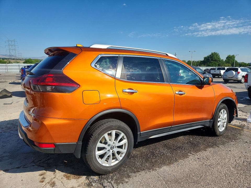 2018 NISSAN ROGUE SV 3