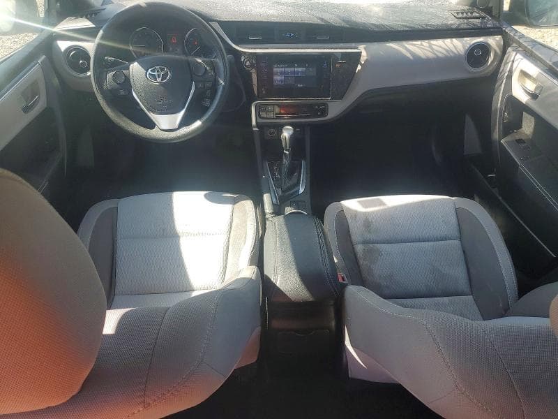 2017 TOYOTA COROLLA LE 8