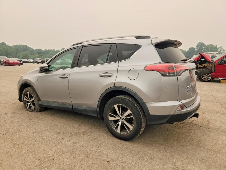 2018 TOYOTA RAV4 XLE 2