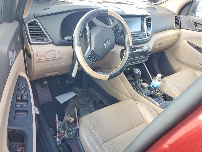 2017 HYUNDAI TUCSON SE PLUS 8