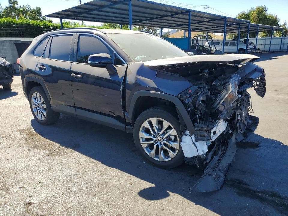 2024 TOYOTA RAV4 XLE PREMIUM 4