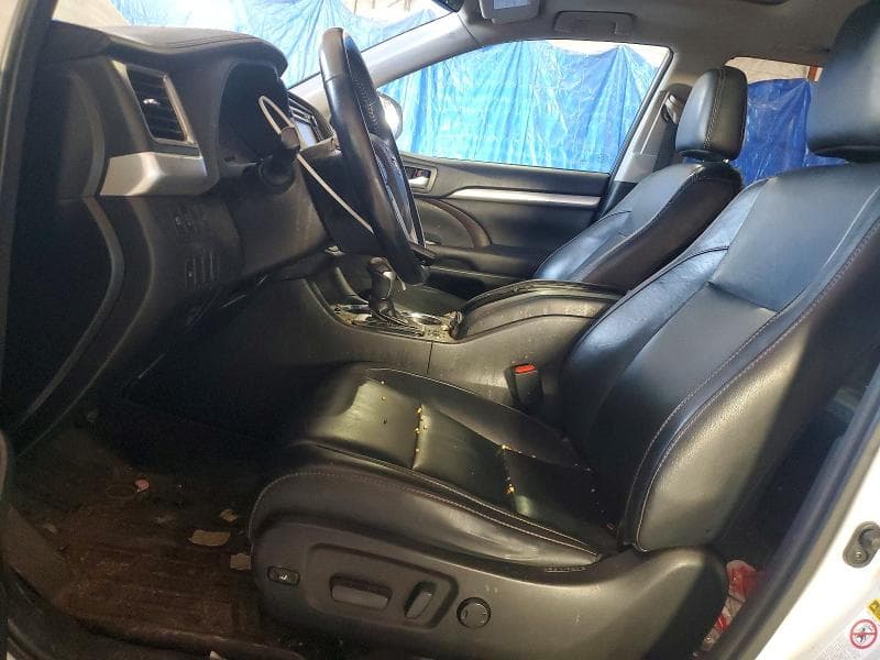 2017 TOYOTA HIGHLANDER XLE 7