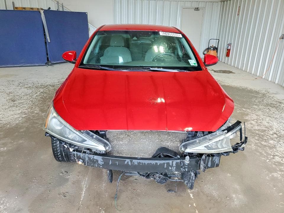 2019 HYUNDAI ELANTRA SEL 5
