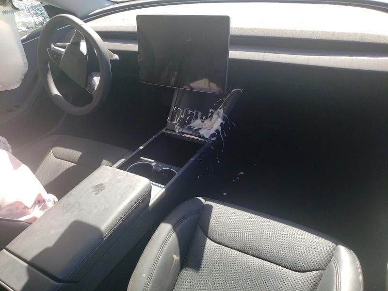2026 TESLA MODEL 3 8