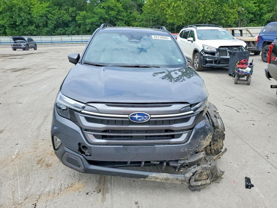2025 SUBARU FORESTER LIMITED 5