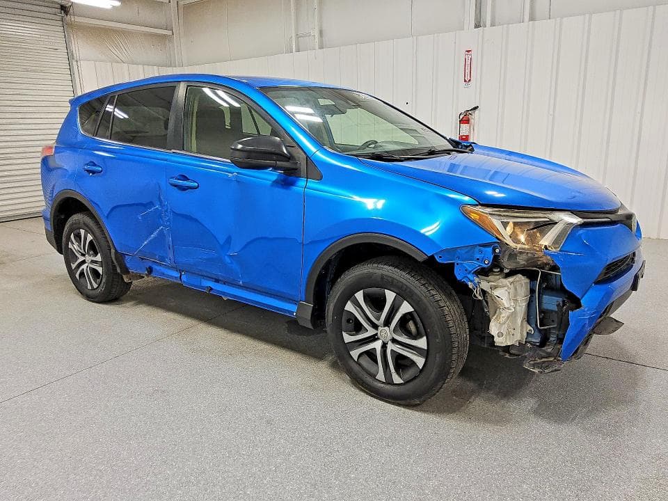 2018 TOYOTA RAV4 LE 4