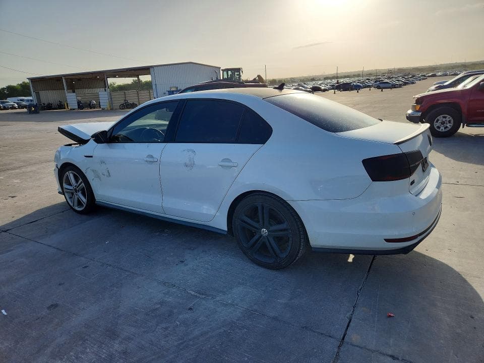 2017 VOLKSWAGEN JETTA GLI 2