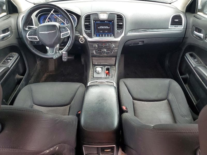 2018 CHRYSLER 300 TOURING 8