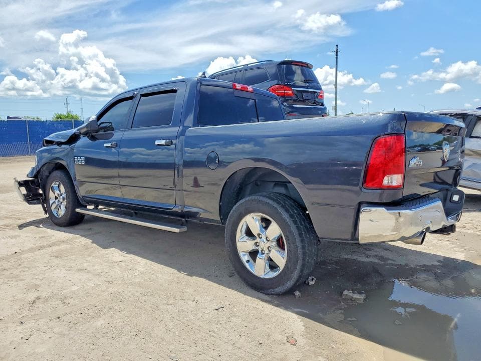 2017 RAM 1500 SLT 2