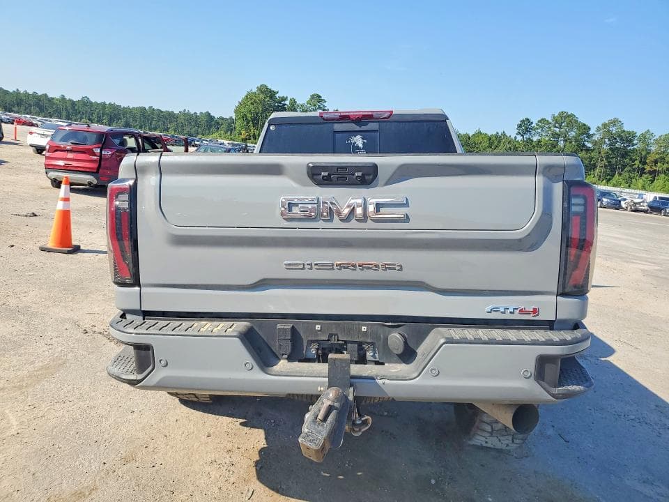 2025 GMC SIERRA K3500 AT4 6