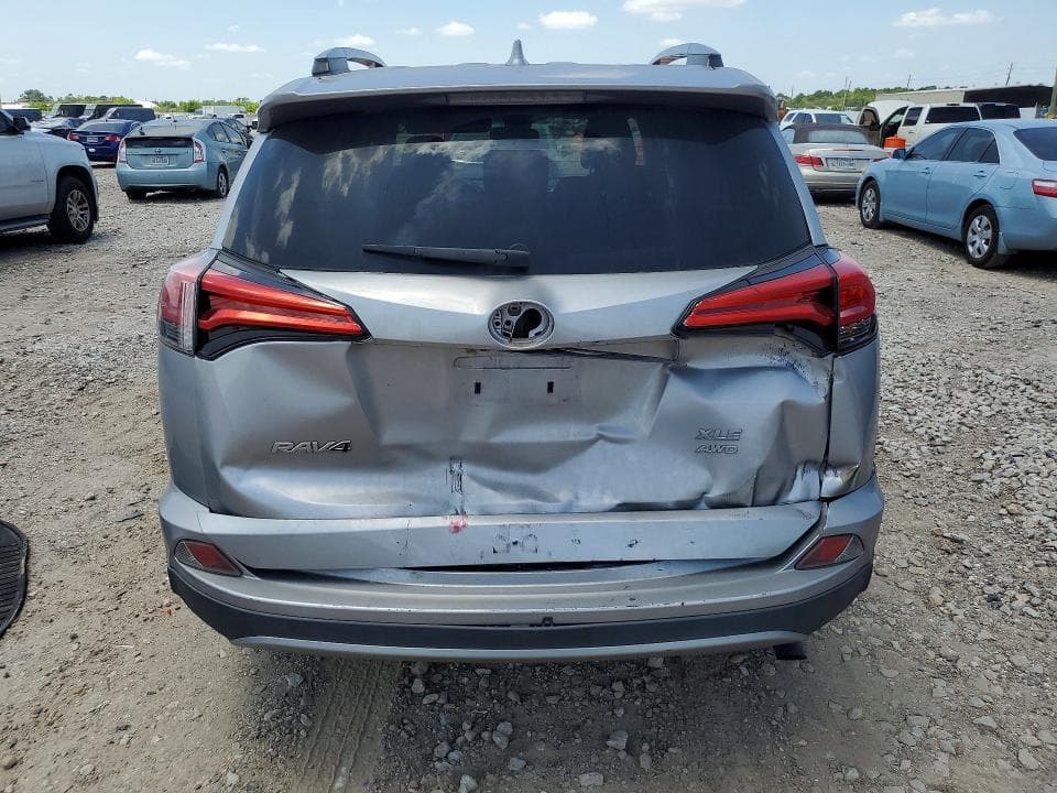 2017 TOYOTA RAV4 XLE 6