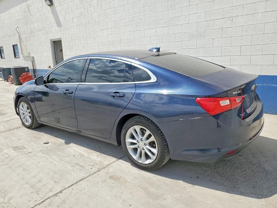 2017 CHEVROLET MALIBU LT 2