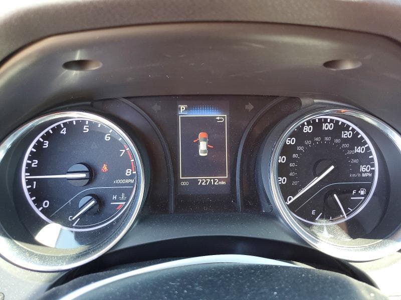 2019 TOYOTA CAMRY LE 9
