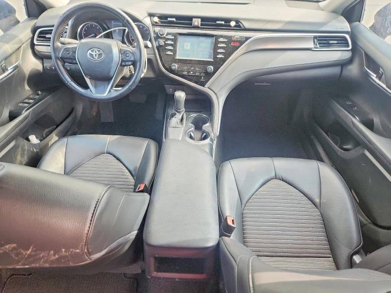 2018 TOYOTA CAMRY SE 8