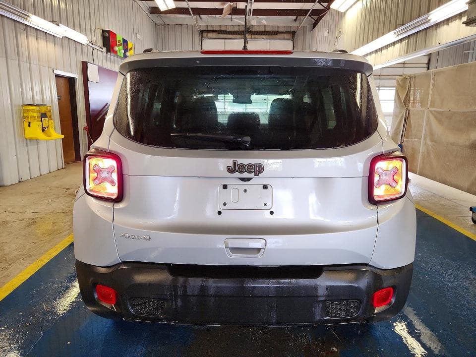 2021 JEEP RENEGADE LATITUDE 6