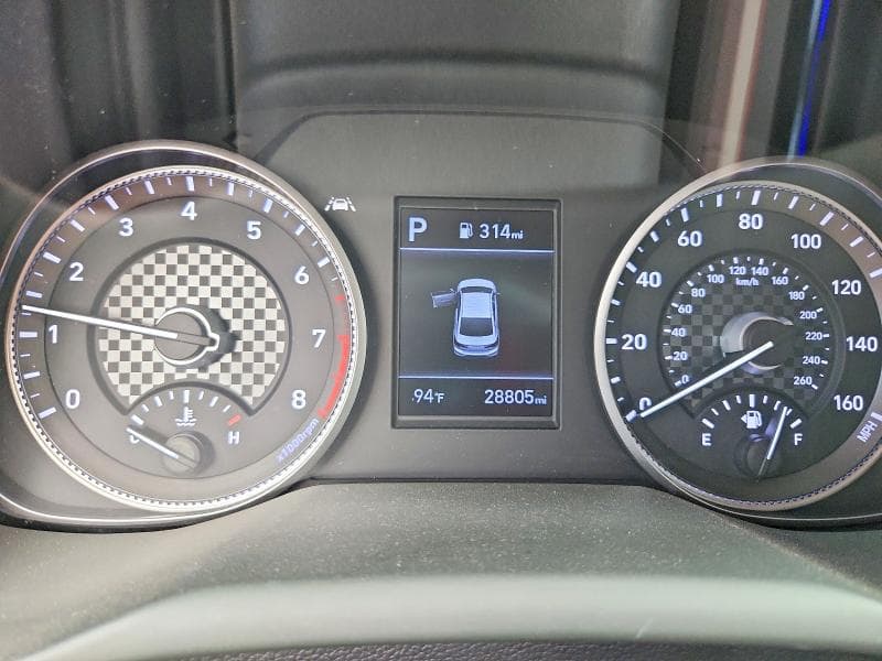 2020 HYUNDAI ELANTRA SE 9