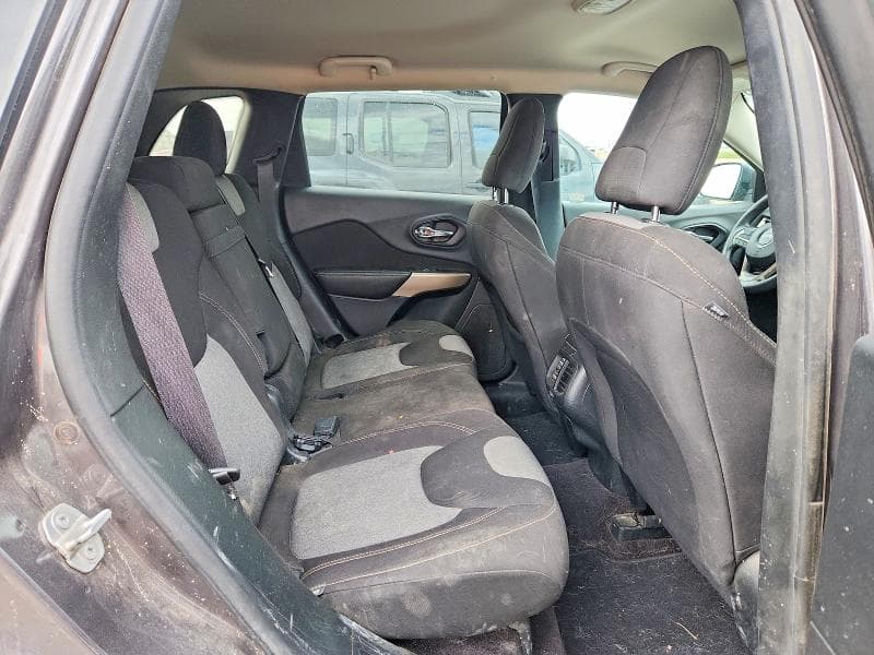 2018 JEEP CHEROKEE LATITUDE 11