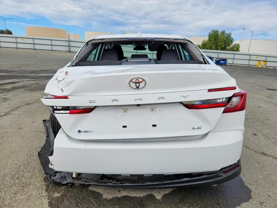 2026 TOYOTA CAMRY LE 6