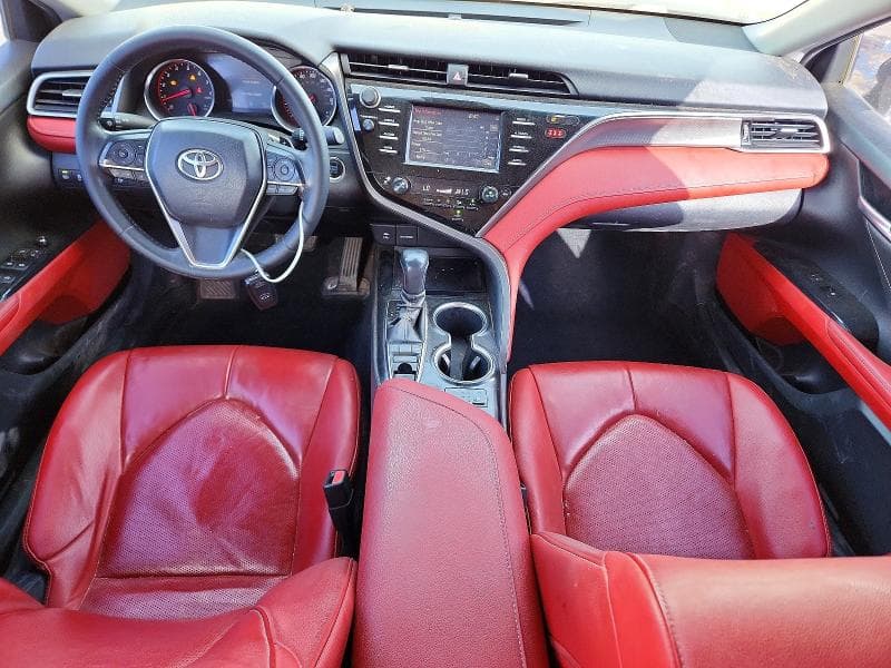 2018 TOYOTA CAMRY XSE 8
