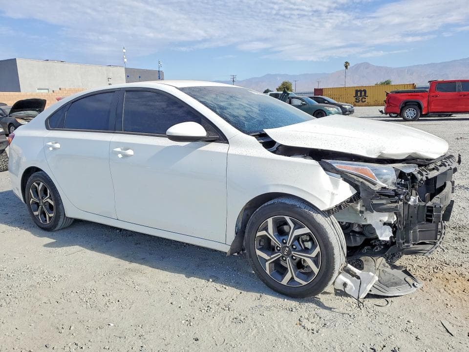 2021 KIA FORTE LXS 4