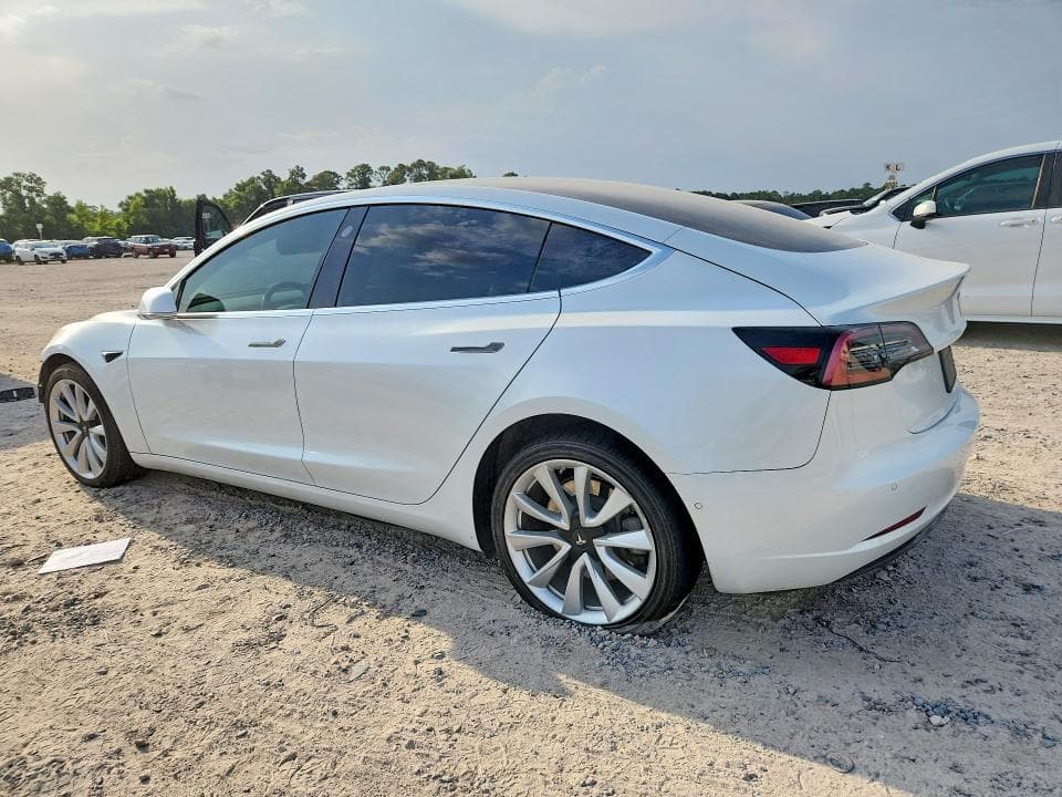 2020 TESLA MODEL 3 2