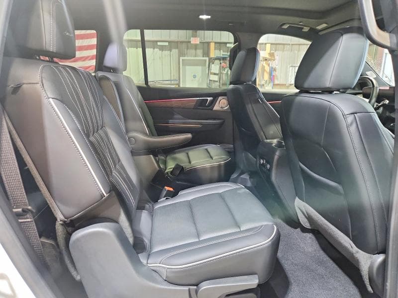2025 BUICK ENCLAVE AVENIR 11