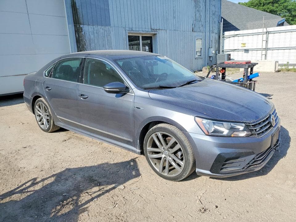 2017 VOLKSWAGEN PASSAT R-LINE 4