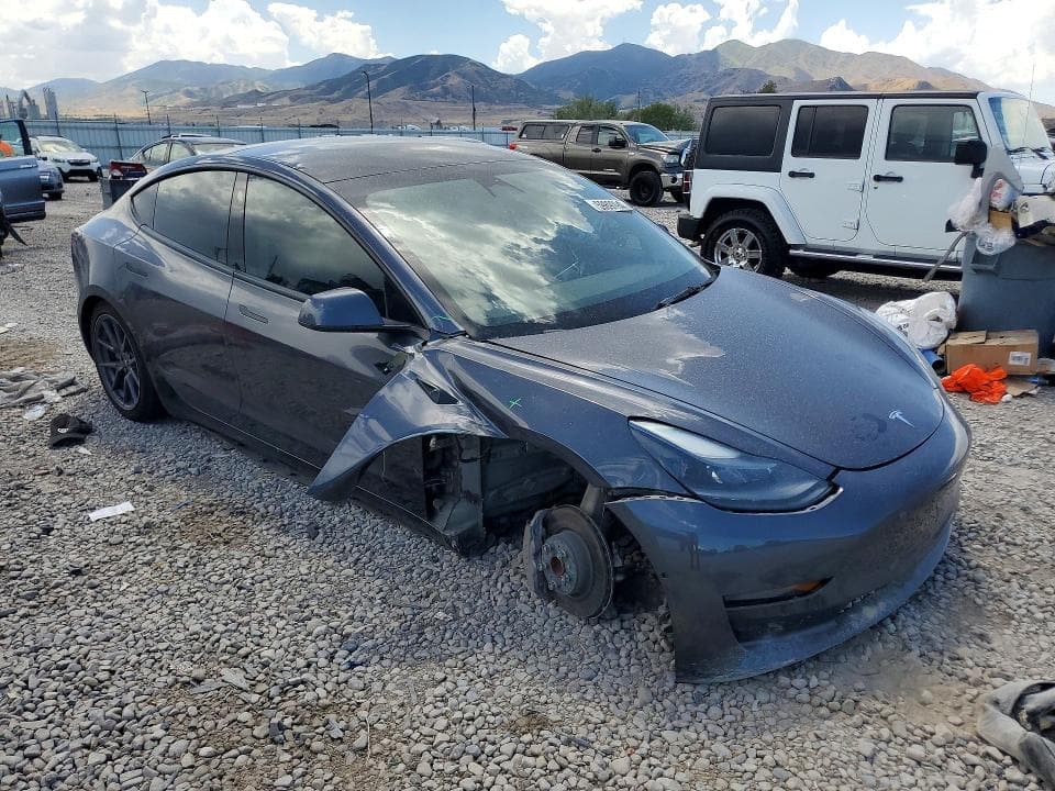 2022 TESLA MODEL 3 4