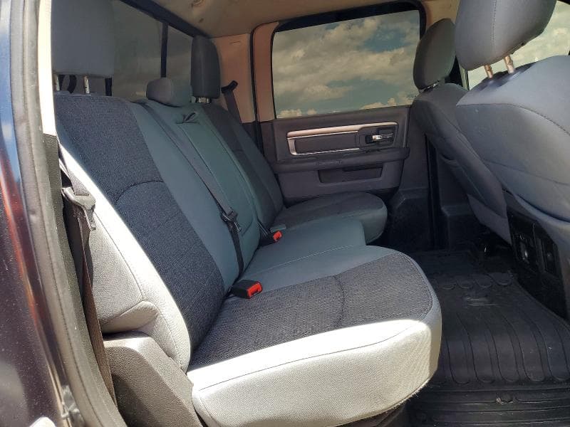 2017 RAM 1500 SLT 10