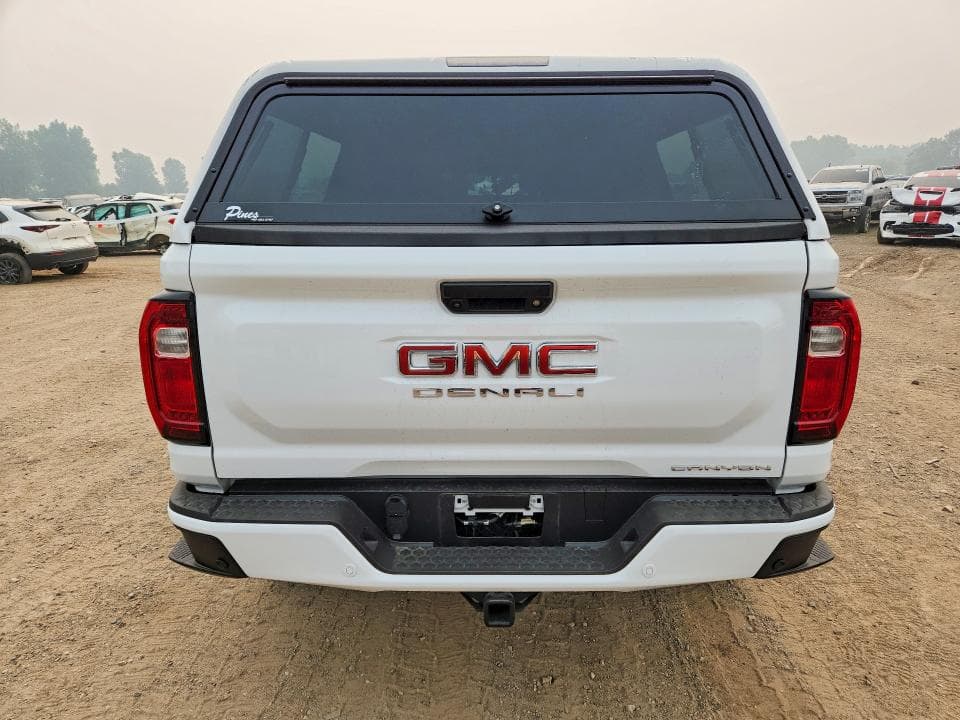 2024 GMC CANYON DENALI 6